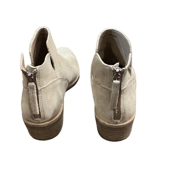 Dolce Vita PERFORATED ANKLE BOOTS Sz 6.5 Suede - Picture 3 of 12